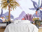 Papier Peint Panoramique Enfant Foret dans une chambre à coucher apaisante avec lit blanc, table de chevet moderne, et plantes vertes. Illustration d'une scène tropicale avec une végétation luxuriante, des oiseaux exotiques, un léopard et un fond montagneux. On y voit un toucan sur un palmier, un flamant rose dans la végétation, et diverses plantes tropicales colorées avec des montagnes au loin.