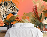 Tapisserie Ambiance Jungle dans une chambre à coucher apaisante avec lit blanc, table de chevet moderne, et plantes vertes. Illustration d'une scène de jungle tropicale avec un léopard parmi des plantes luxuriantes et des fleurs éclatantes, dans un style réaliste et détaillé.